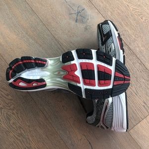 New Balance running shoes! Never been worn!